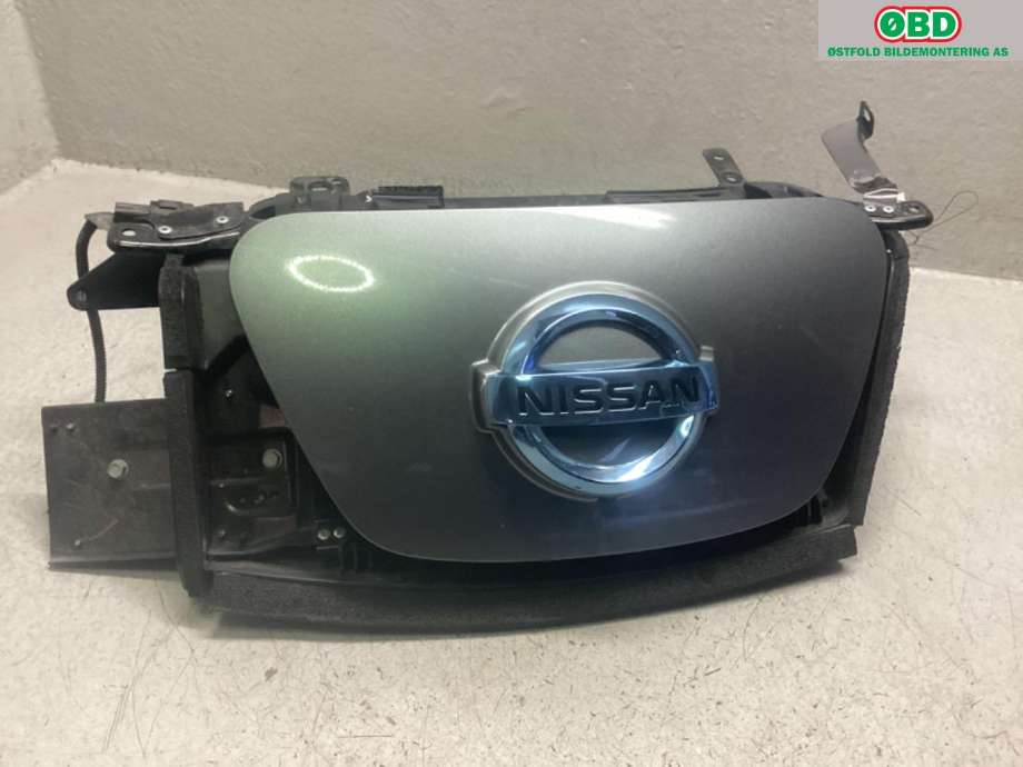 Batterilader inntak/luke til Nissan Leaf, 2011-2017 (Type I) (NISSAN|657013NF8D)