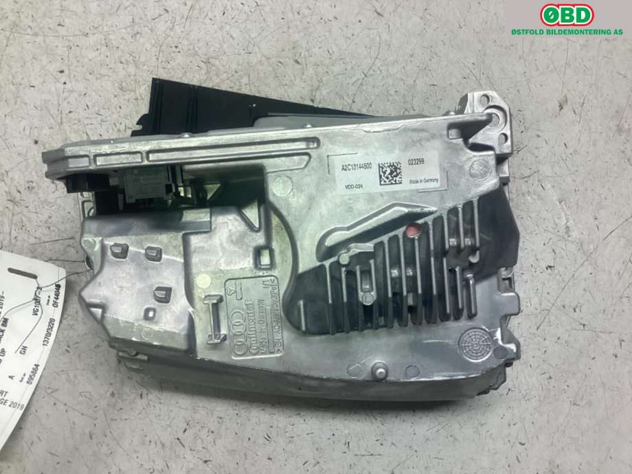 Instrumentpanel til Audi e-tron 2018-->>  (AUDI|4KL 919 617|)