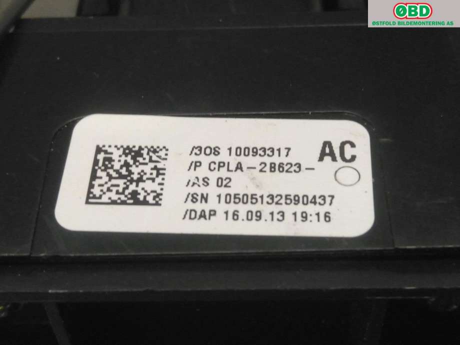 Bryter elektrisk håndbrekk/parkbrems til Land Rover Range Rover 2013-->> (Type IV)  (LAND-ROVER|LR034827|)
