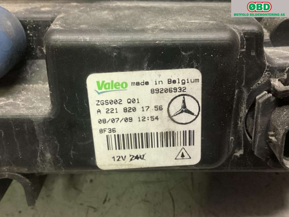 Tåkelykt venstre foran til Mercedes R-Klasse 2006-2013 (W251) (W251) (MERCEDES|A 221 820 09 56|)