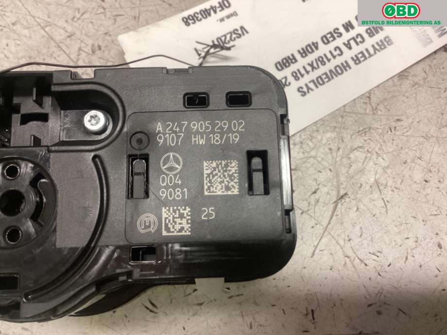 Bryter lys til Mercedes CLA 2019-->> (C118) (C118) (MERCEDES|A 247 905 29 02|)