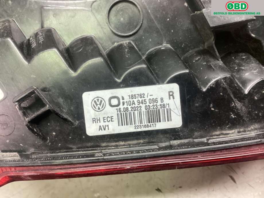 Baklykt høyre til VW ID.3 2020-->>  (VOLKSWAGEN|10A 945 096 B|)