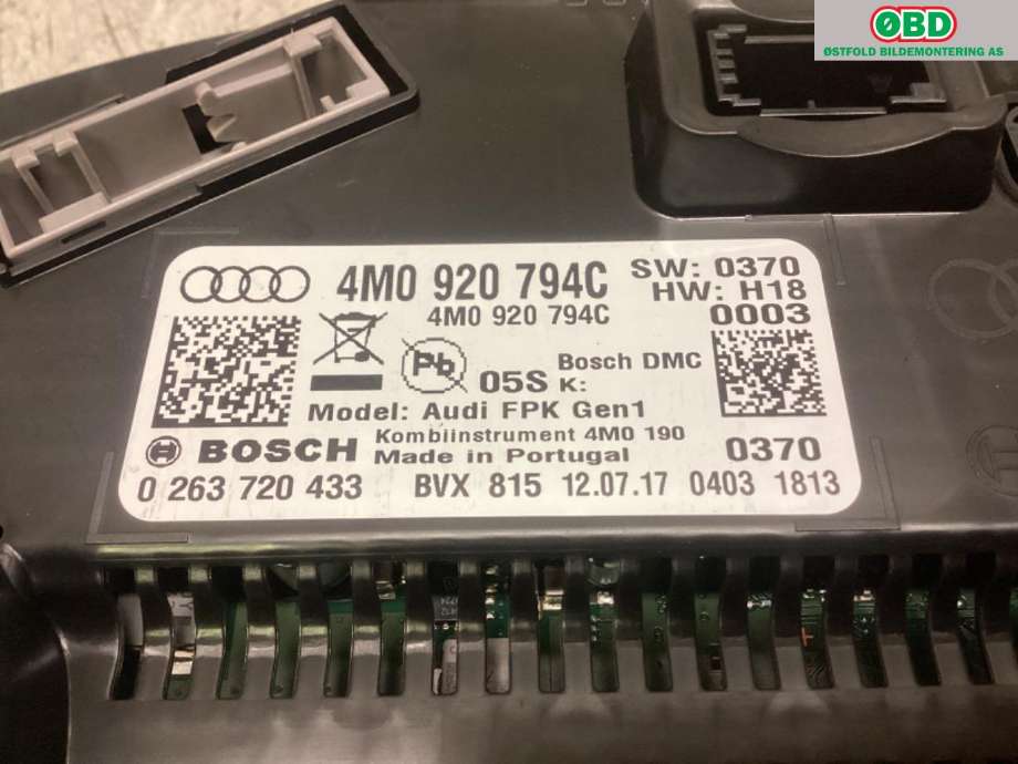 Instrumentpanel til Audi Q7 2015-->> (Type II)  (AUDI|4M0 920 794 C|)