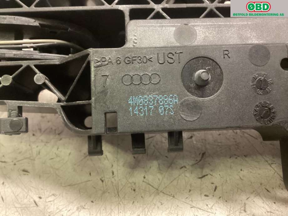 Dørhåndtak utv høyre foran til Audi Q7 2015-->> (Type II)  (AUDI|4H0 837 206|4M0 837 886 A|)