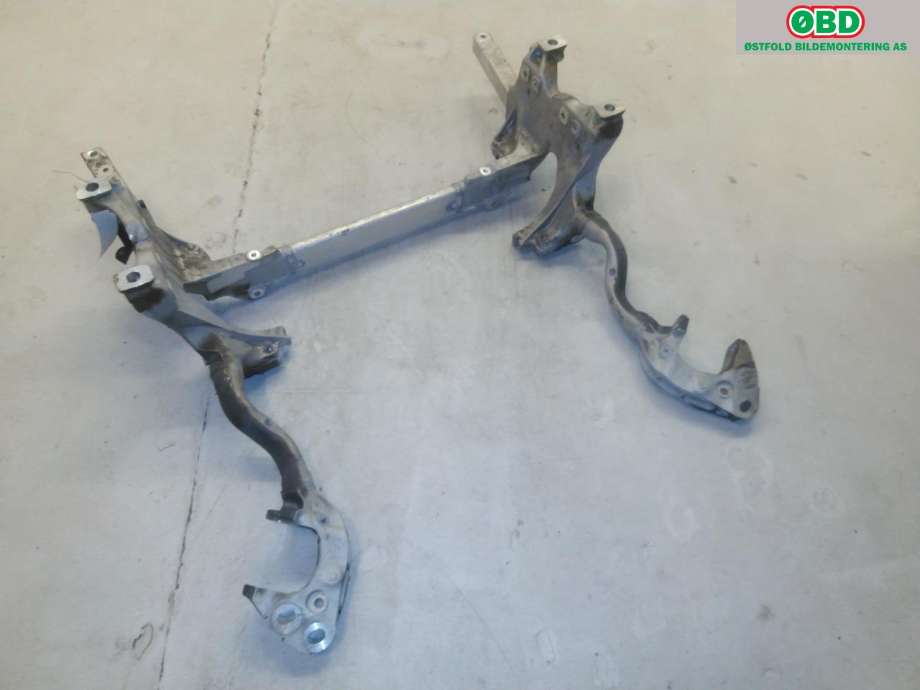 Travers foran hoved til Audi Q7 2015-->> (Type II) (AUDI|4M0 399 315 Q|4M0 399 315 T|)