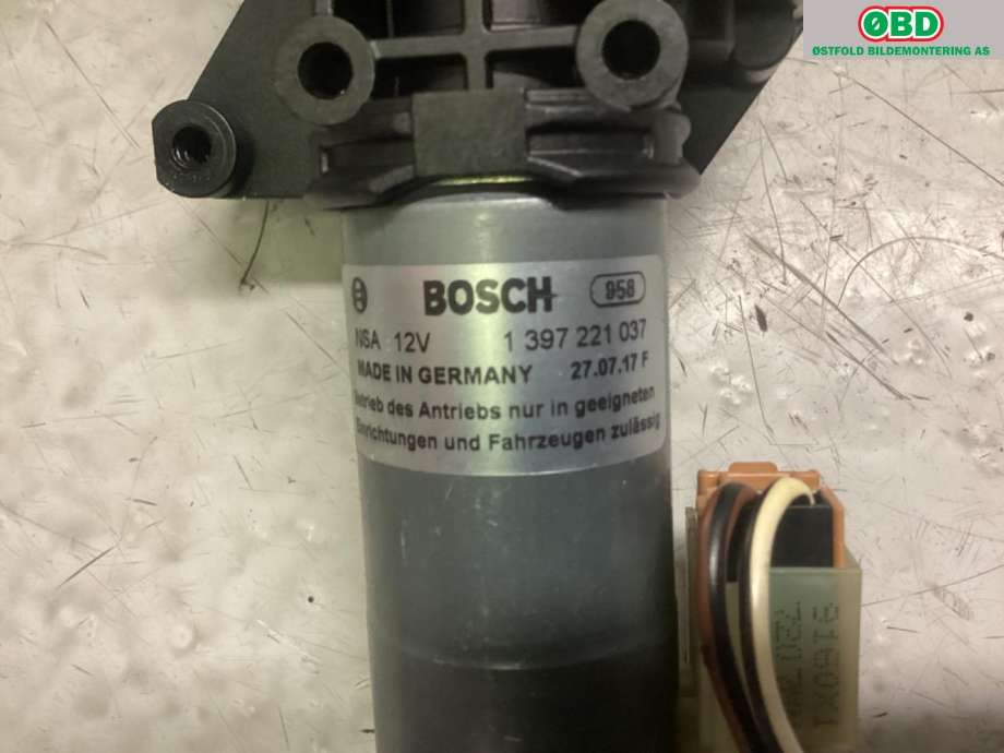 Baklukeåpner motor til Audi Q7 2015-->> (Type II)  (AUDI|4M0 827 852 C|4M0 827 852 D|)