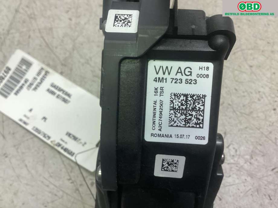 Pedal gass til Audi Q7 2015-->> (Type II)  (AUDI|4M1 723 523|4M1 723 523 D|)