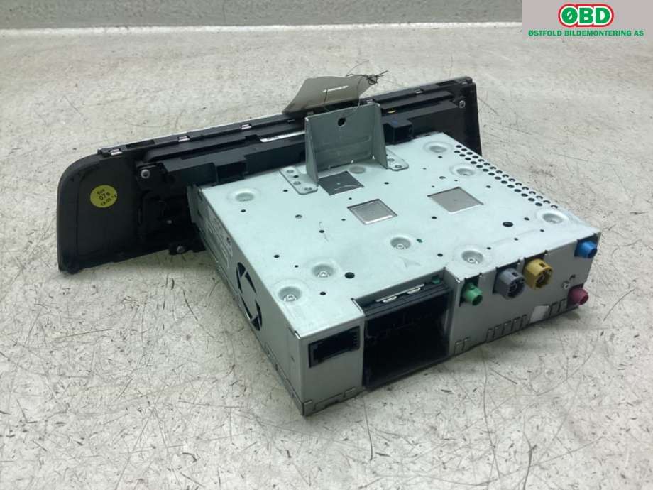 Bilstereo navigasjon til Audi A7 2010-2014 (Type I, Fase 1)  (AUDI|4G0 035 670 H|)