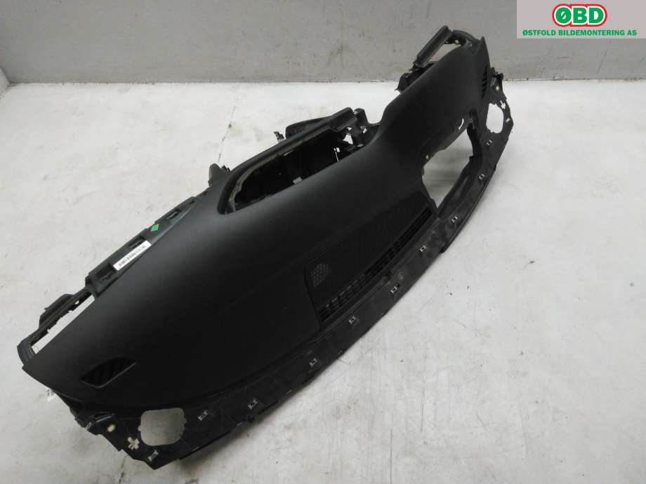 Dashbord til Audi A7 2010-2014 (Type I, Fase 1) (AUDI|4G8 857 001 F|)