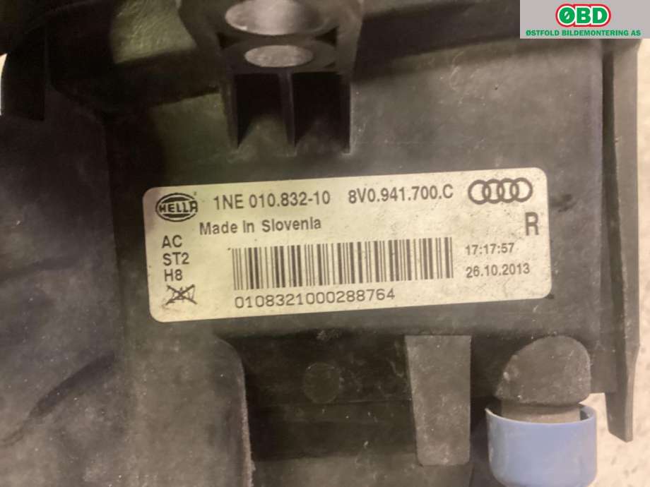 Tåkelykt høyre foran til Audi A3 2012-2016 (Type III, Fase 1) (AUDI|8V0 941 700 C|8V0 941 700 H|)