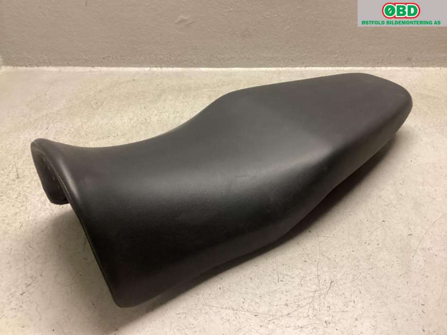 MC, Sal/sete, fremre til MC Honda Øvrige 0-->> (HONDA CBF125M|77200-K0N-E01|)