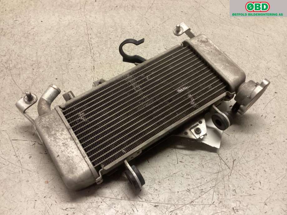 Radiator (manuell gir) til MC Yamaha Øvrige 0-->> (YAMAHA MT 125|BK6-E2460-00|)