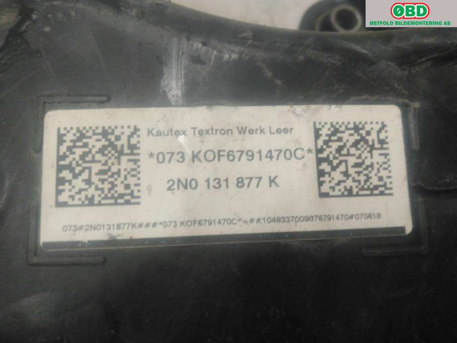 AdBlue tank til VW Crafter 2016-->> (Type II)  (VOLKSWAGEN|2N0 131 877 J|2N0 131 877 R|2NO131877K)