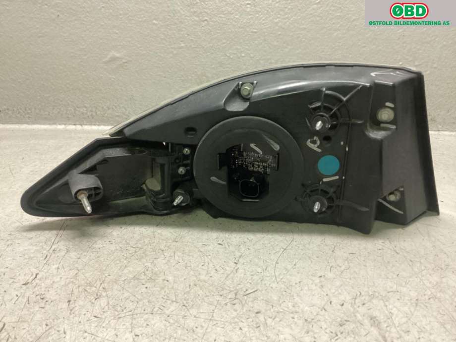 Baklykt høyre til Tesla Model S 2013-2016 (Fase 1)  (TESLA S 85D 4wd|6005921-00-C|)