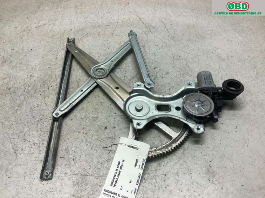 Ruteheis venstre foran til Toyota Hilux 2012-2016  (TOYOTA|698020K011|)