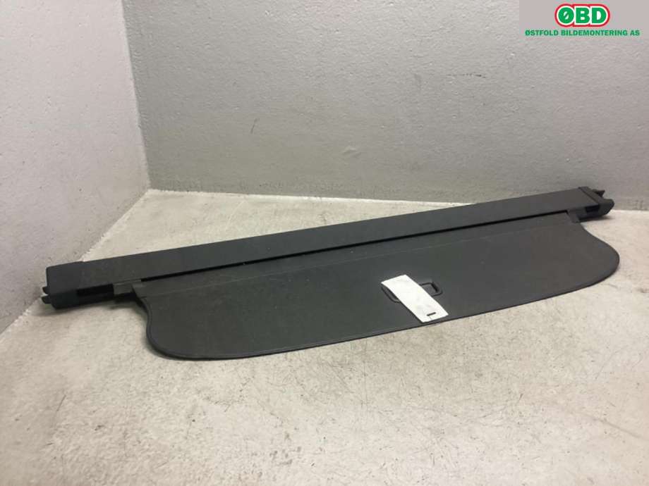 Bagasjerom rollon til Audi A6, Allroad 2012-2014 (Type III, Fase 1) (C7) (C7) (AUDI|4G9 863 553 B|)