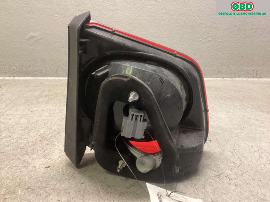 Baklykt høyre indre til VW Tiguan 2007-2011 (Type I, Fase 1)  (VOLKSWAGEN|5N0 945 094 B|5N0 945 108 C|)