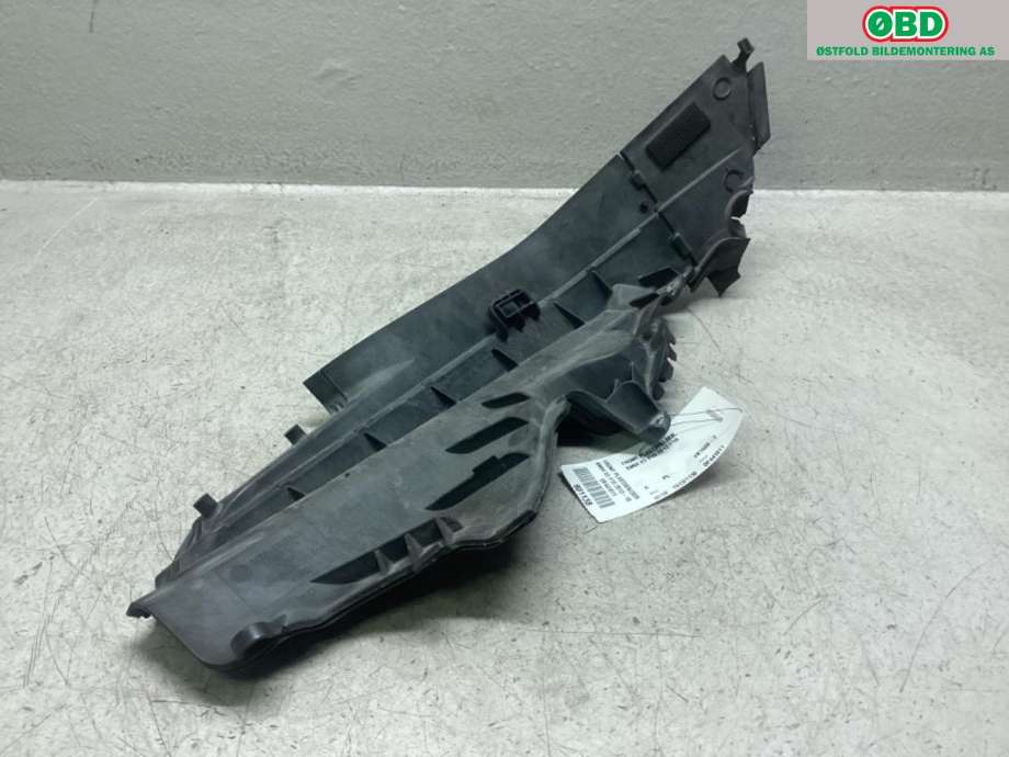 Diverse deler til BMW X5 2013-2018 (F15) (F15) (BMW|51 71 7 309 206|)