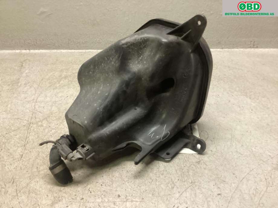 Ekspansjonstank til BMW X5 2013-2018 (F15) (F15) (BMW|17 13 8 621 092|)