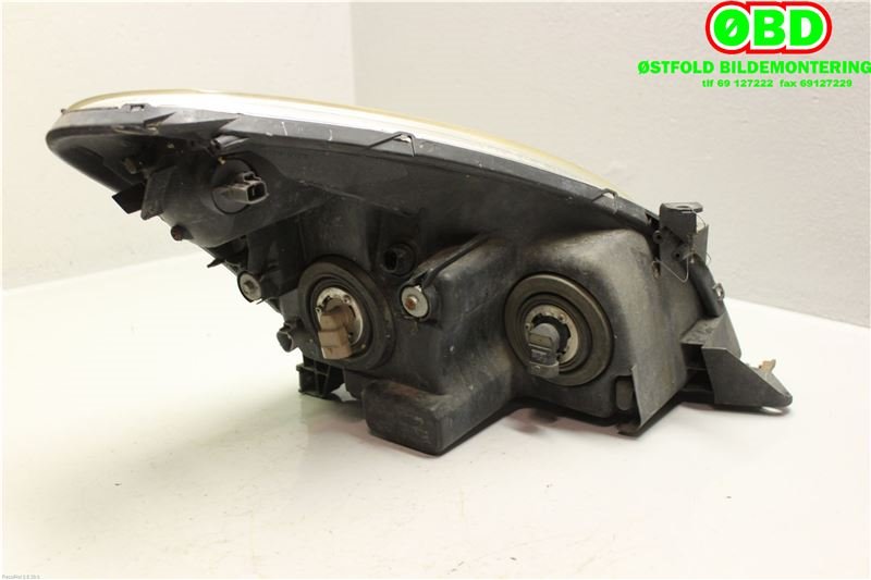 Frontlykt venstre halogen til Toyota Verso 2004-2009 (Type II) (TOYOTA|811700F010|)