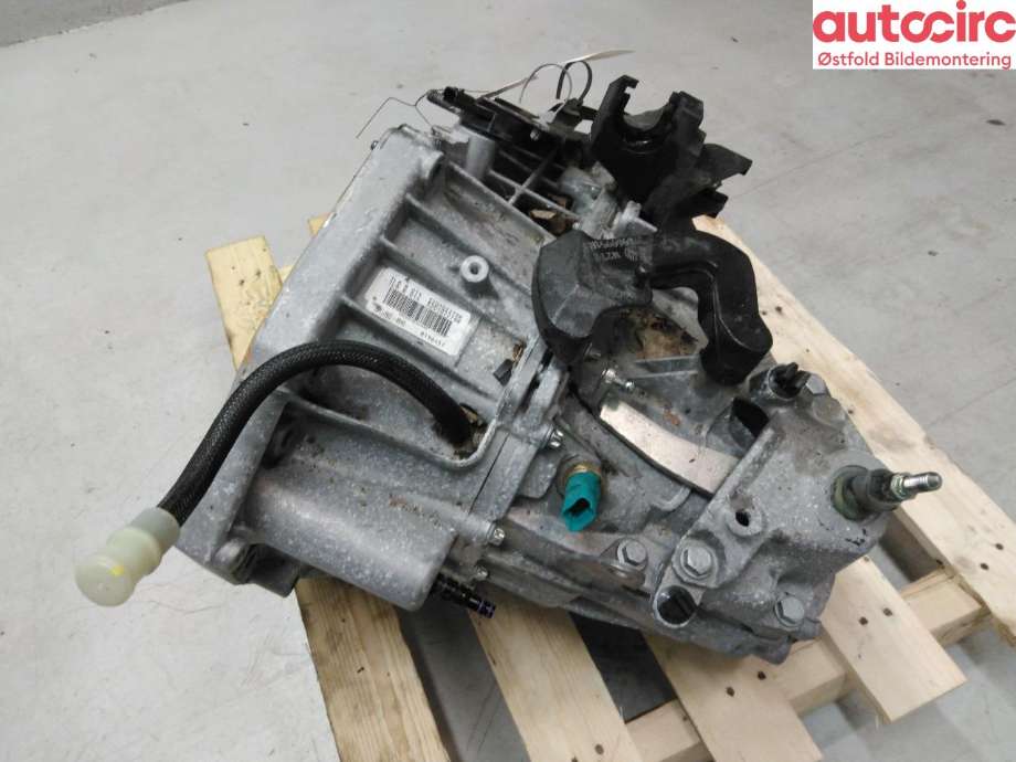 Girkasse manuell 6-trinn til Dacia Duster 2018-2024 (Type II)  (DACIA|320100574R|)