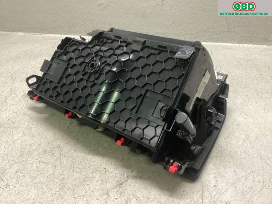 Hanskerom til BMW X5 2013-2018 (F15) (F15) (BMW|51 16 9 287 302|51 45 9 276 266|)