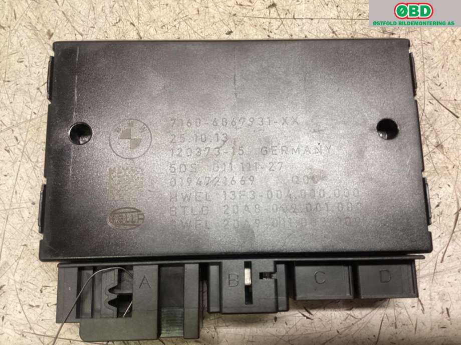 Styreenhet hengerfeste til BMW X5 2013-2018 (F15) (F15) (BMW|71 60 6 884 357|)