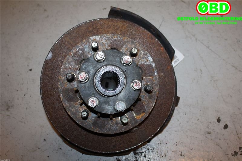 Hjulspindel høyre foran til Mitsubishi Pajero 2000-2006 (Type III) (2,8 TD|)