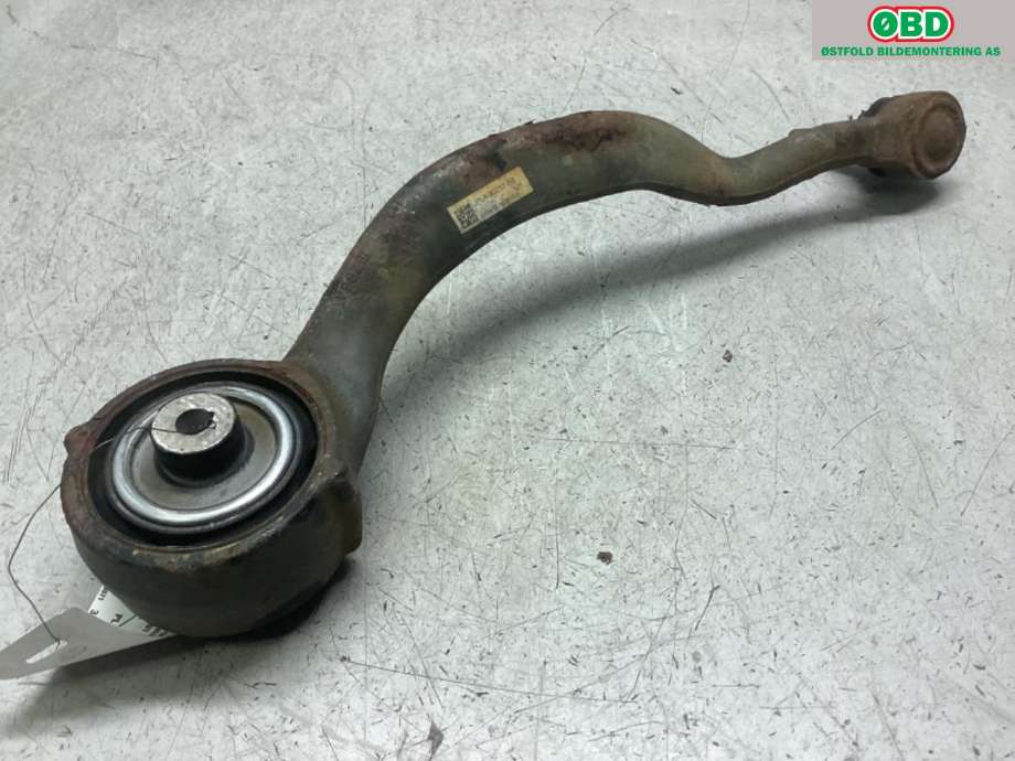 Bærebru venstre foran nedre til Land Rover Range Rover Sport 2013-->>  (LAND-ROVER|LR072469|)