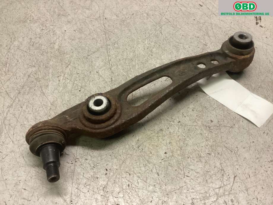 Bærebru venstre foran nedre til Land Rover Range Rover Sport 2013-->> (LAND-ROVER|LR078479|)