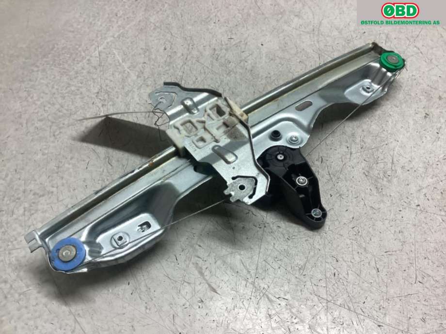 Ruteheis venstre bak til Nissan Qashqai 2014-2021 (Type II) (NISSAN|827014EA0A|)