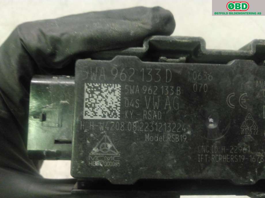 Parkeringssensor foran til VW ID.4 2020-->>  (VOLKSWAGEN|5WA 962 133 D|)