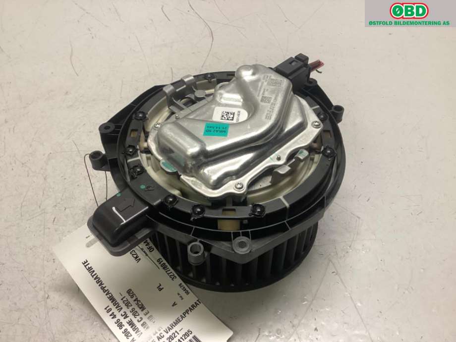 Varmeapparat motor til Mercedes C-Klasse 2021-->> (W206) (W206) (MERCEDES|A 206 906 44 01|)