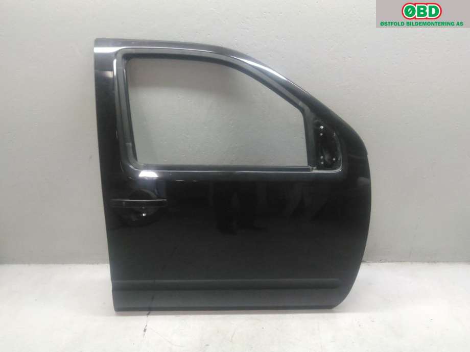 Dør høyre foran til Nissan Pathfinder 2005-2010 (Fase 1) (R51) (R51) (NISSAN|80100EB330|)