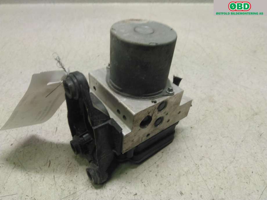 ABS sentral til Audi A4 2015-2019 (Type V, Fase 1) (B9) (B9) (AUDI|8W0 614 517 Q|)