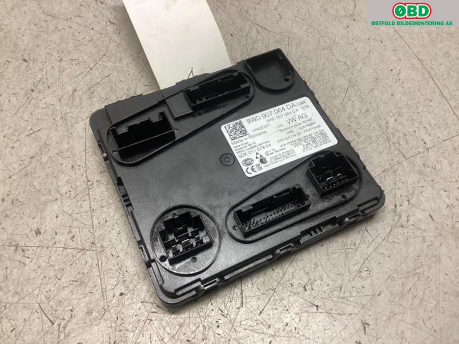 Styreenhet comfort (BCM) til Audi A4 2015-2019 (Type V, Fase 1) (B9) (B9) (AUDI|8W0 907 064 DH|)
