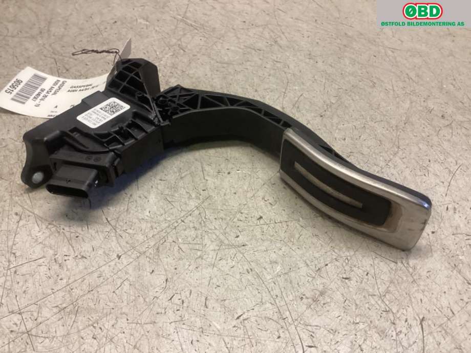 Pedal gass til Audi A4 2015-2019 (Type V, Fase 1) (B9) (B9) (AUDI|8W1 723 523 A|)