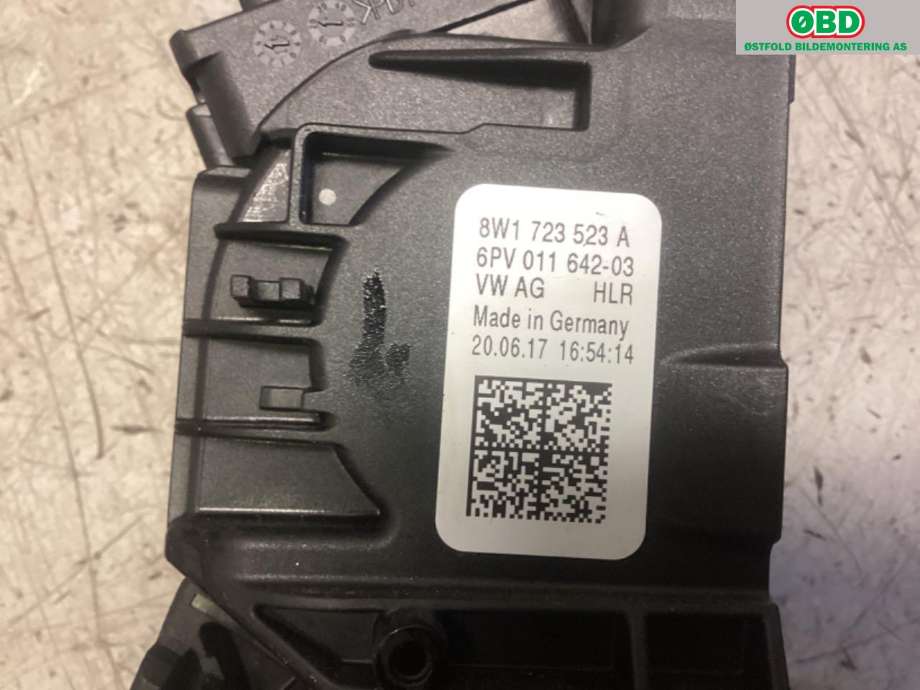 Pedal gass til Audi A4 2015-2019 (Type V, Fase 1) (B9) (B9) (AUDI|8W1 723 523 A|)