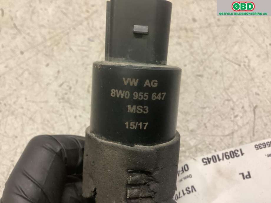 Spylerpumpe til Audi A4 2015-2019 (Type V, Fase 1) (B9) (B9) (AUDI|6R0 955 681|)