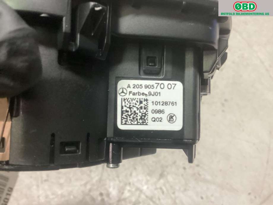 Bryter lys til Mercedes GLC 2015-2022 (X253) (X253) (MERCEDES|A 205 905 70 07|)
