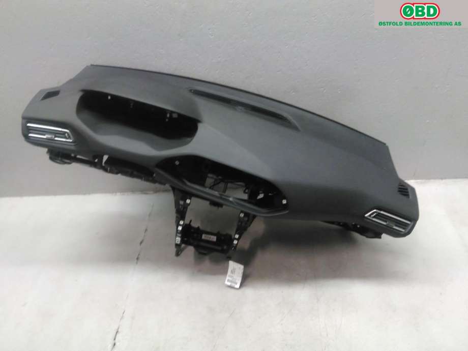 Dashbord til Peugeot 308 2013-2021 (Type II) (PEUGEOT|16 108 046 ZD|)