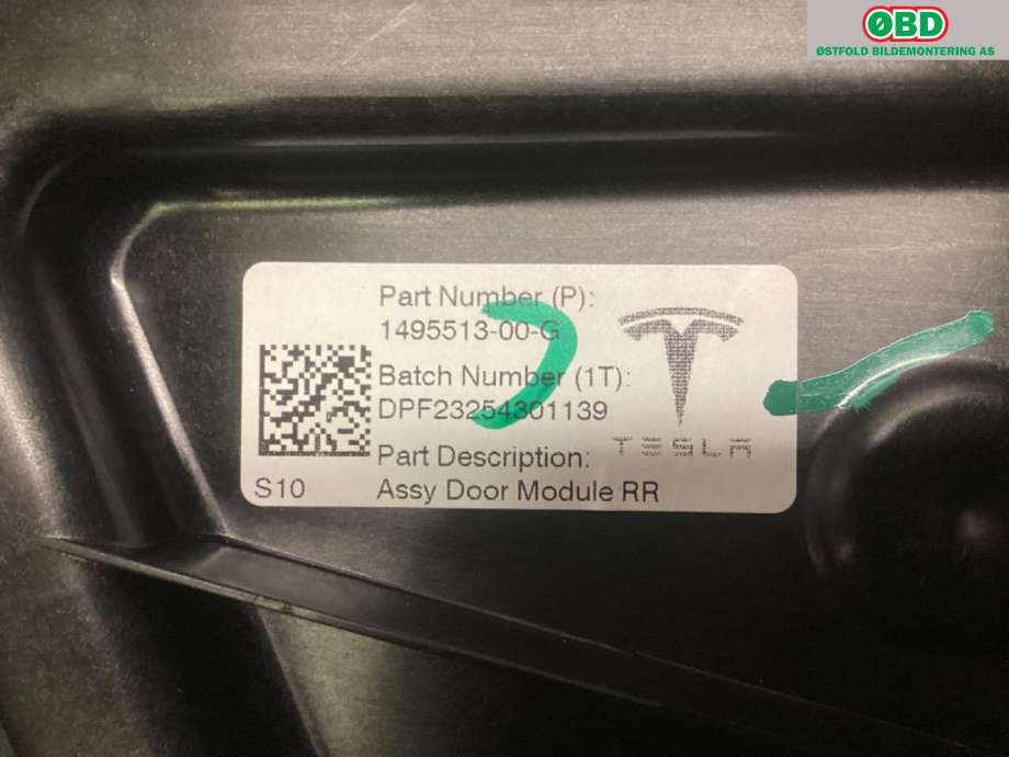 Ruteheis høyre bak til Tesla Model Y 2021-2024 (Type I) (TESLA|1526803-00-E|)