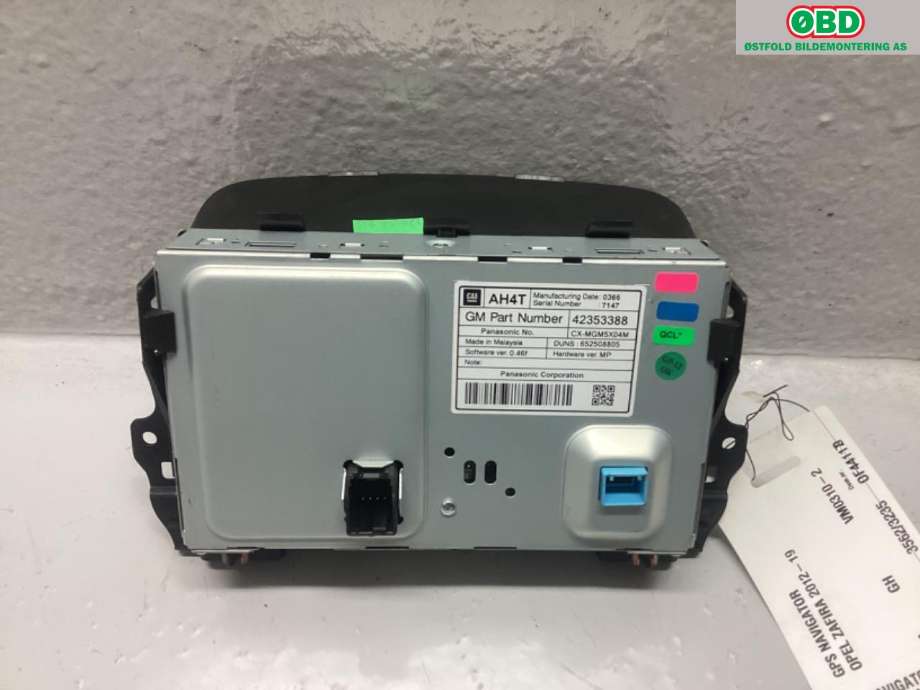 Bilstereo navigasjon til Opel Zafira Tourer 2012-2018  (OPEL|42353388|)
