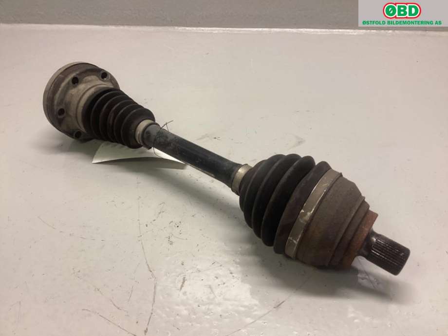Drivaksel venstre foran til VW Caddy 2015-2020 (Type III, Fase 3)  (VOLKSWAGEN|3AA 407 271|)