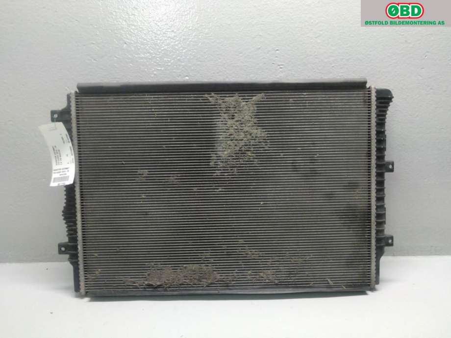 Radiator (automat gir) til VW Caddy 2015-2020 (Type III, Fase 3) (VOLKSWAGEN|5K0 121 251 Q|)