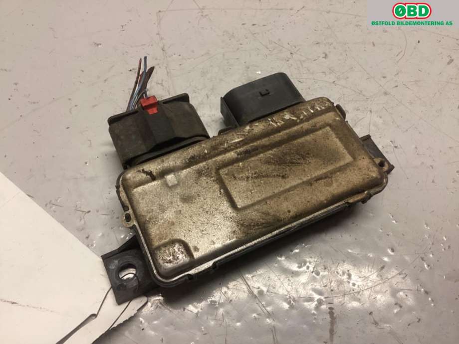Styreenhet drivstoffpumpe til Mercedes A-Klasse 2018-->> (W177) (W177) (MERCEDES|A 000 900 82 14|)
