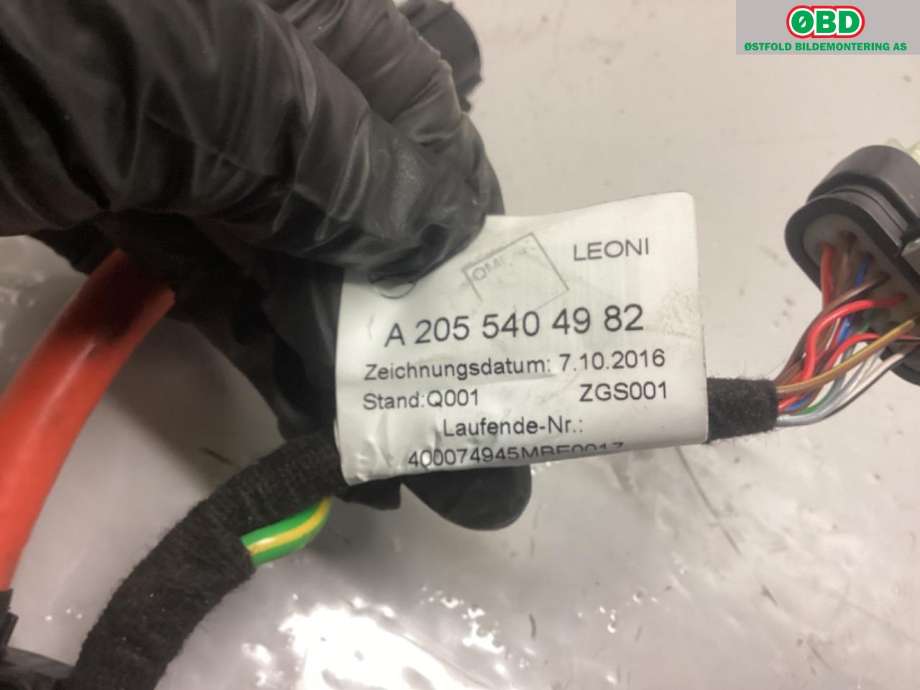 Batterilader inntak/luke til Mercedes C-Klasse 2014-2018 (Fase 1) (W205) (W205) (MERCEDES|A 205 540 49 82|)