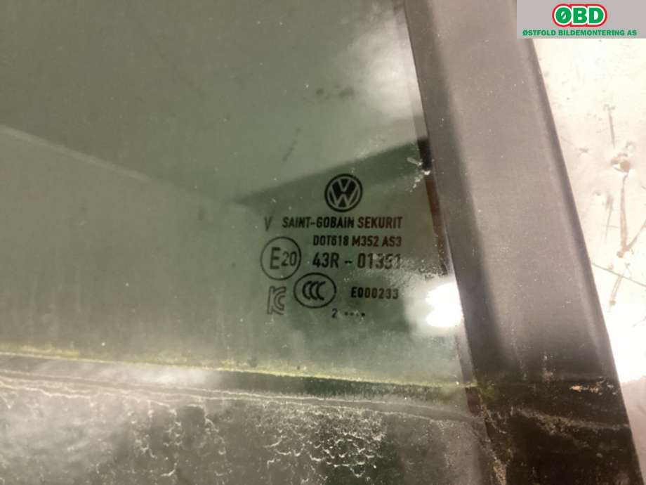 Diverse deler til VW ID.5 2022-->>  (VOLKSWAGEN ID.5|11E 845 214 C|)