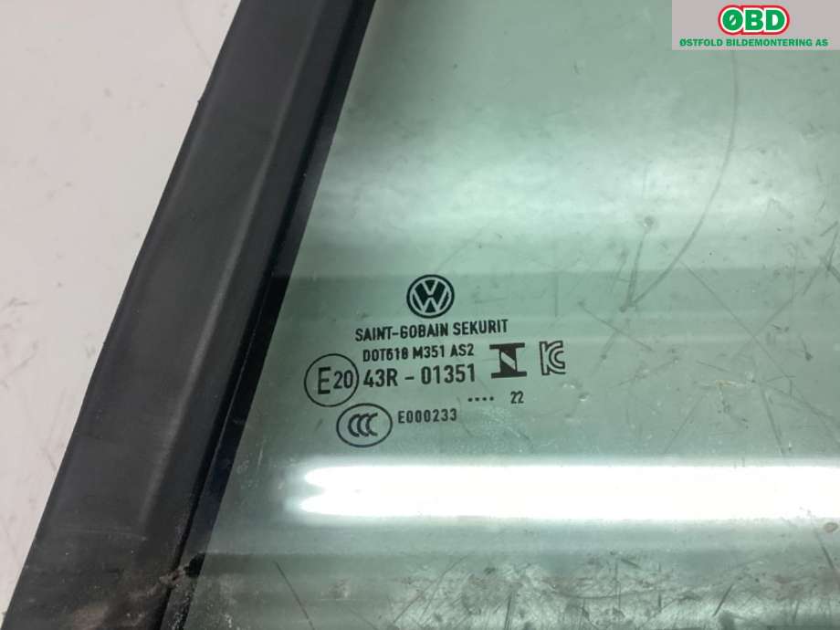 Diverse deler til VW ID.5 2022-->>  (VOLKSWAGEN|11E 845 213 B|)
