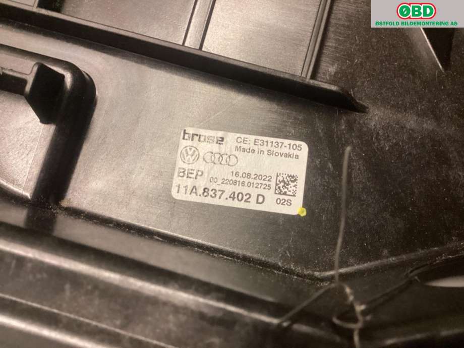 Ruteheis høyre foran til VW ID.5 2022-->>  (4K0 959 812 A|11A 837 462 D|)